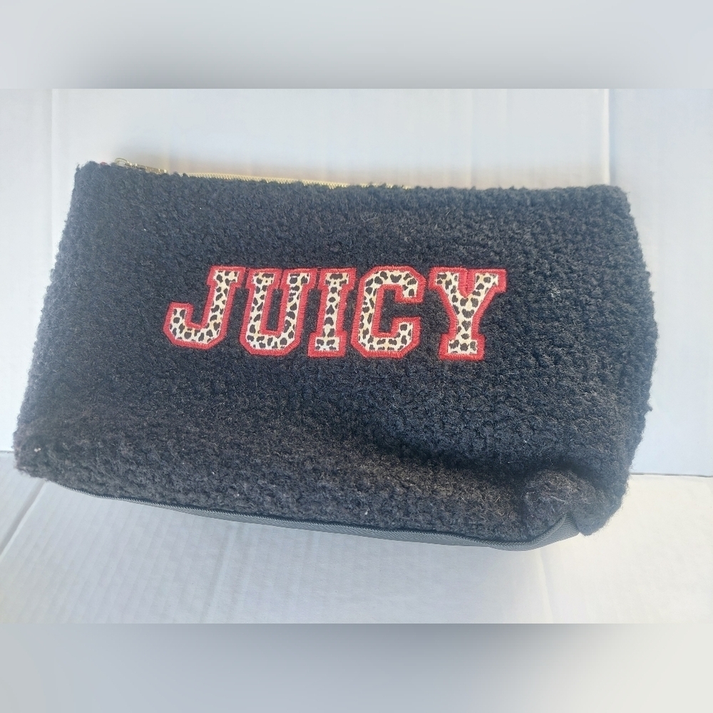 XL Juicy Couture Make-Up Bag Fuzzy